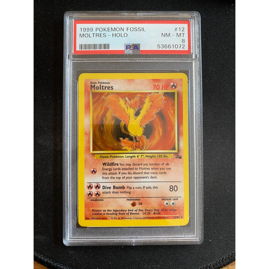 1999 Fossil Moltres Holo PSA 8 (EN) - Charicards Inh. Christian Jandt