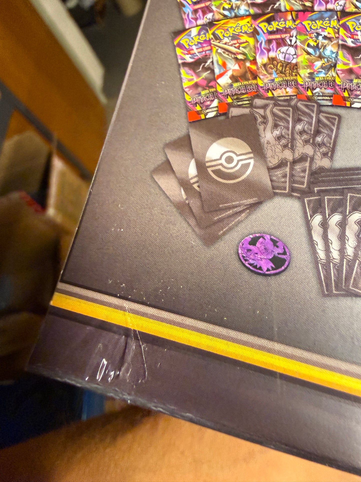 ME05 Pokemon Center Pitch Black Elite Trainer Box (EN)